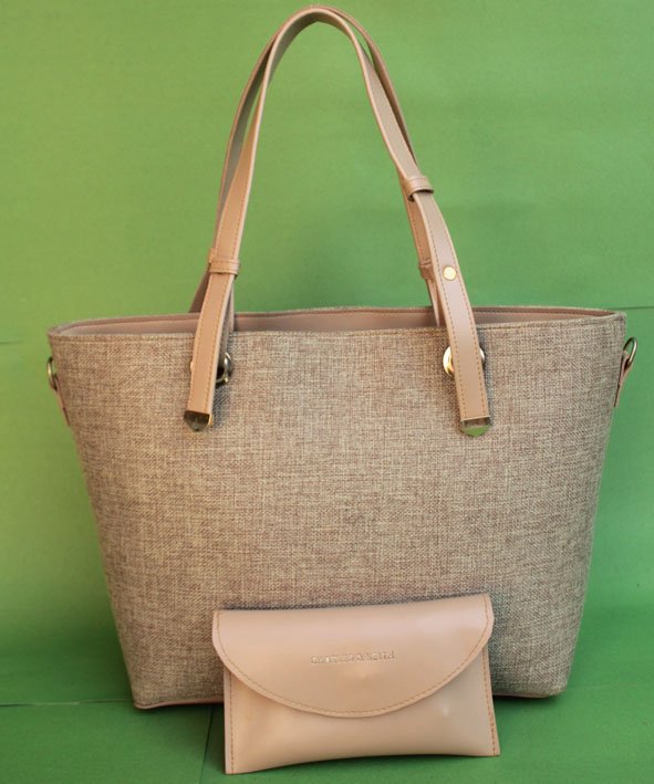Galorze: jute skin tote bags , best handbags for girls books and essentials.