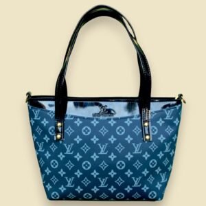 Blue printed tote bag