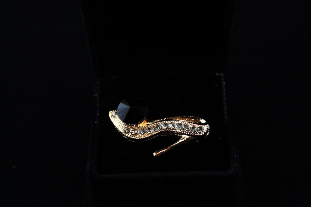 scarf pin