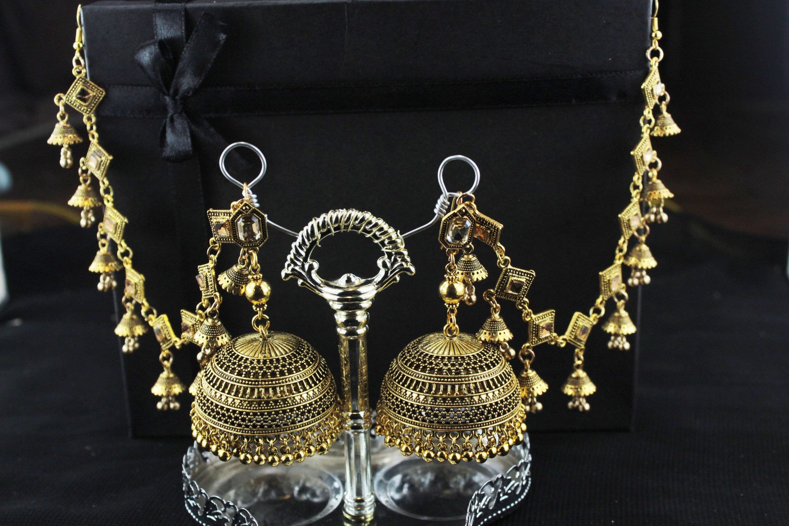 Antique jewellery
