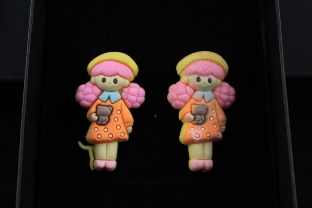orange doll hair pins