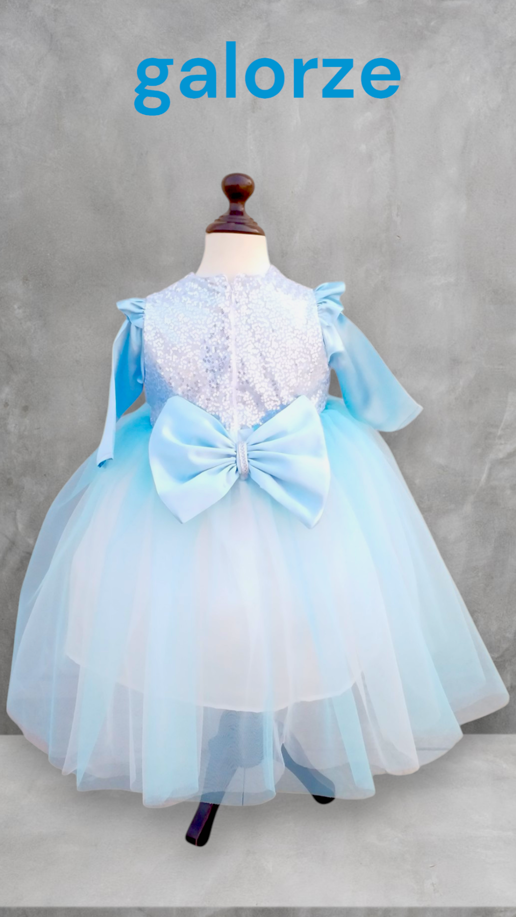 Flower-bow frock - Image 3